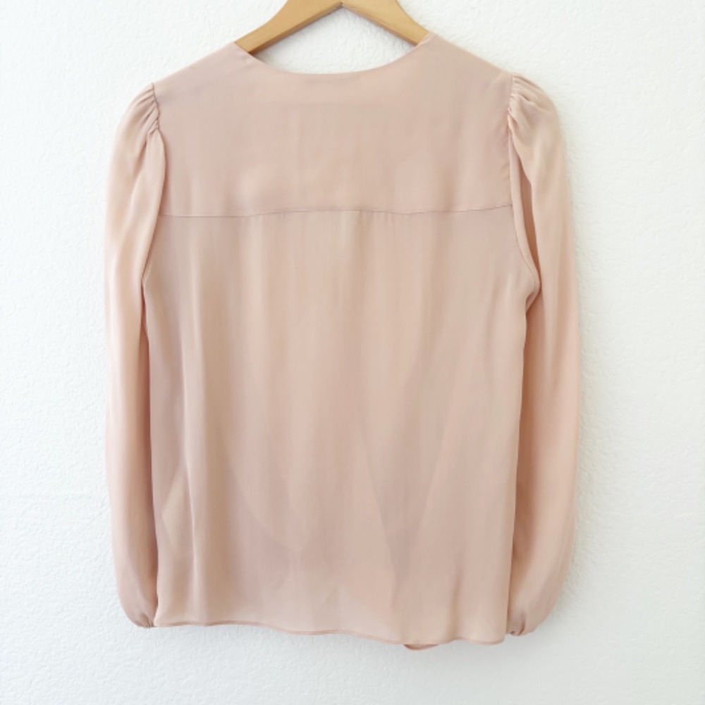 Alice + Olivia Arlene Silk Wrap‎ Georgette Blouse Shirt in Petal Ballerina Pink - Picture 7 of 10